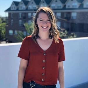 Meet your Posher, Sara